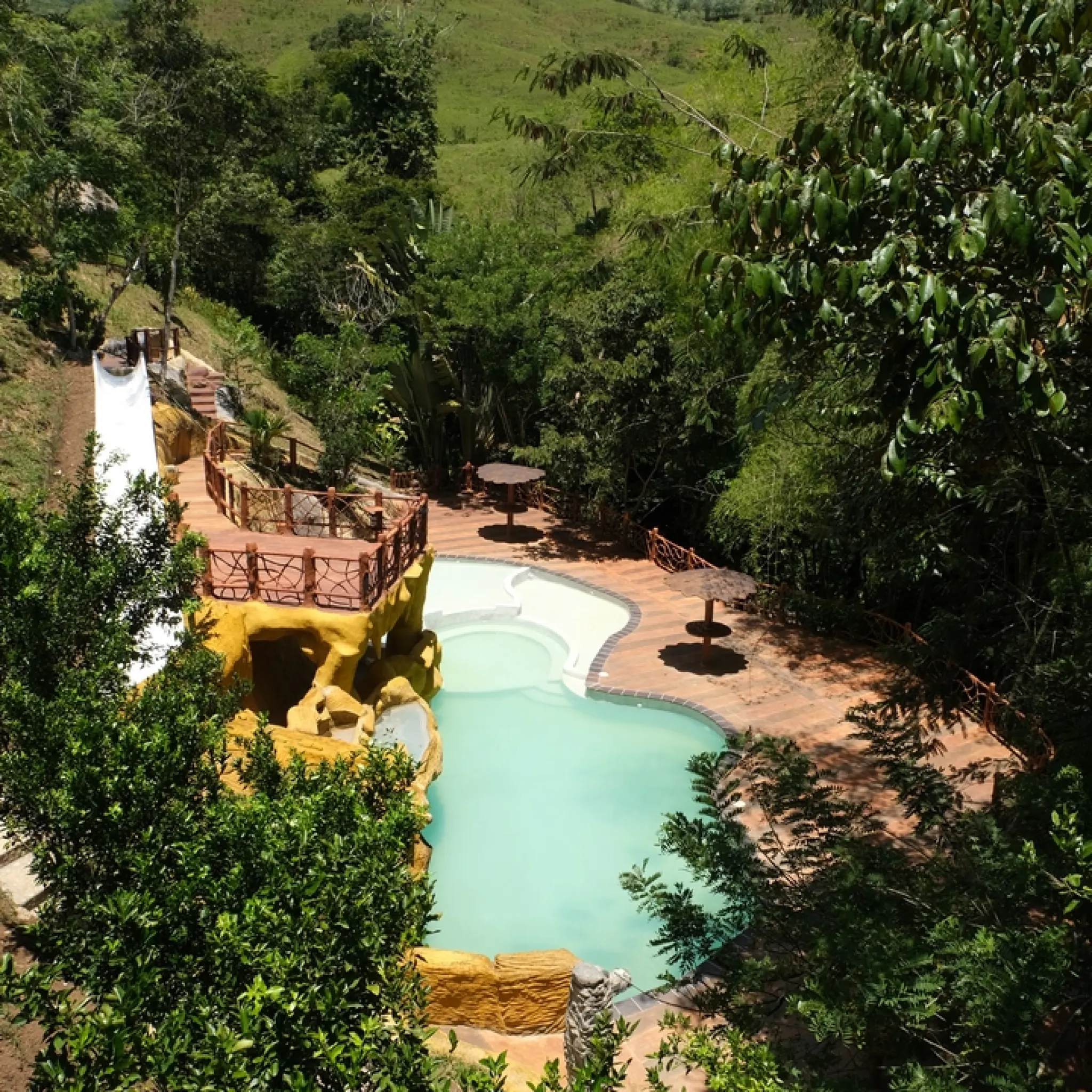 piscina del ecohotel huitaca
