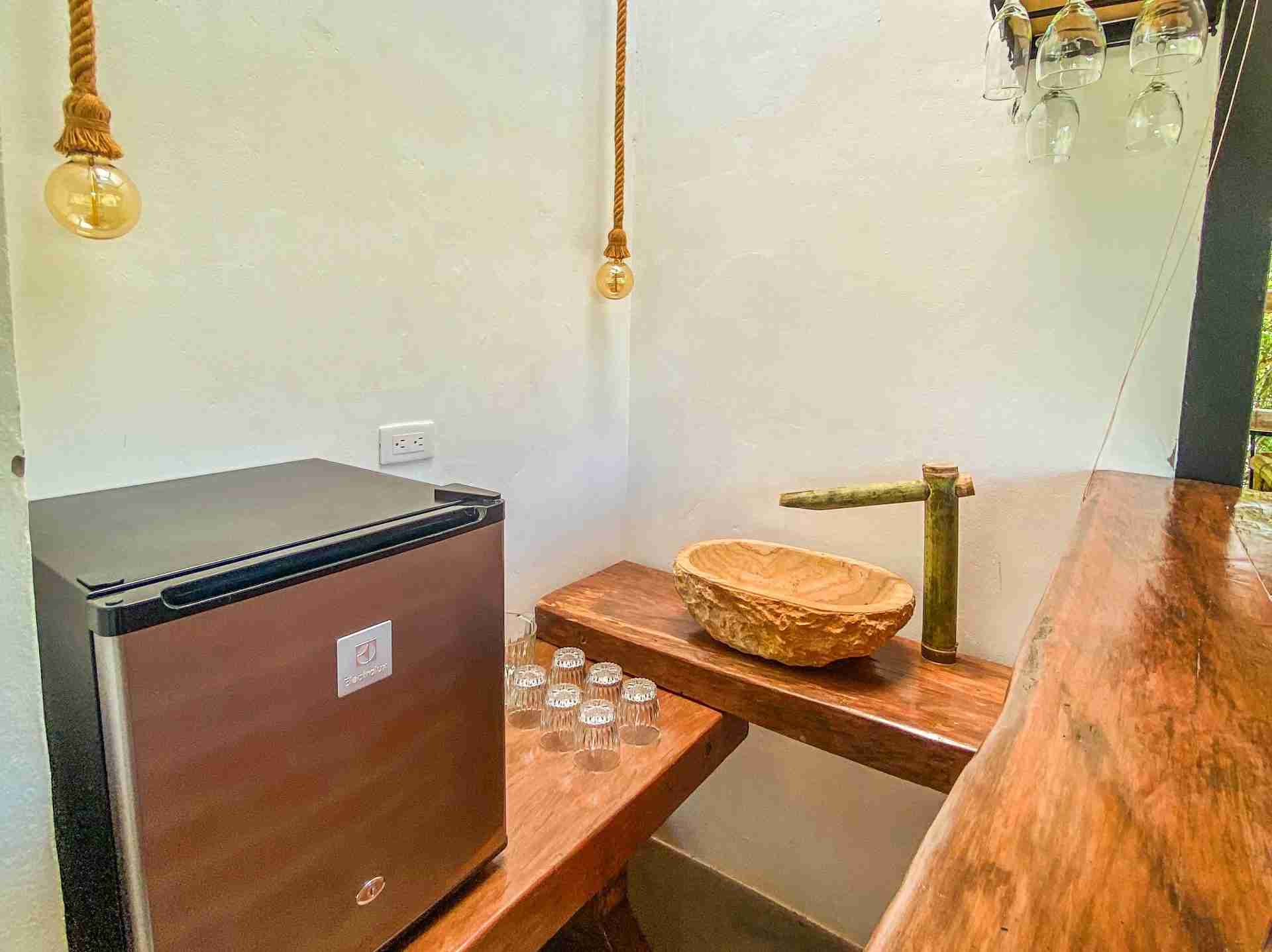 Minibar de la cabaña de lujo de Huitaca
